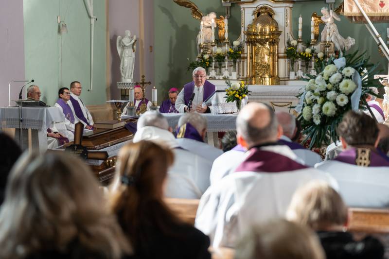 2025_11_10_bagi sandor temetes_26.jpg